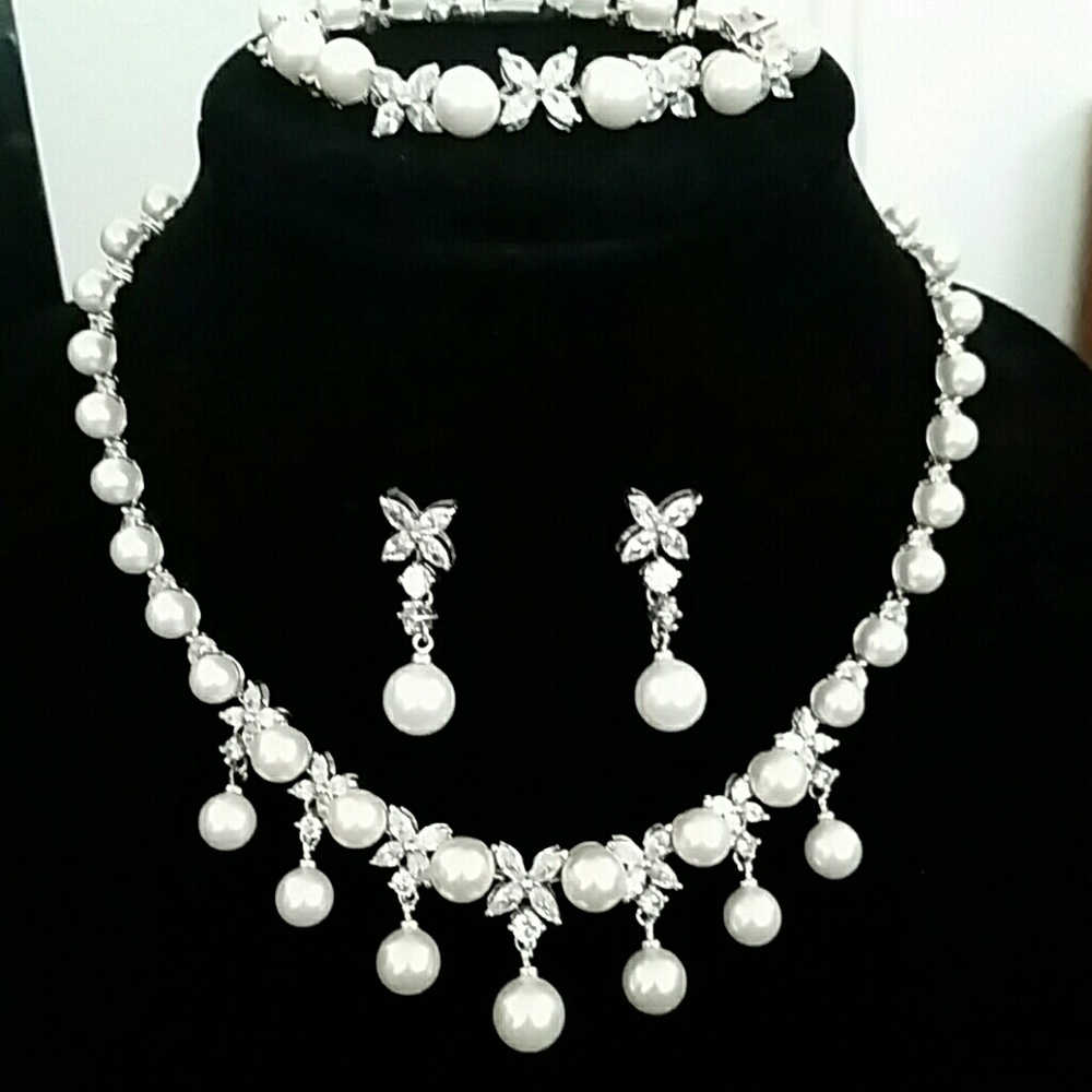 JEWELRY SET